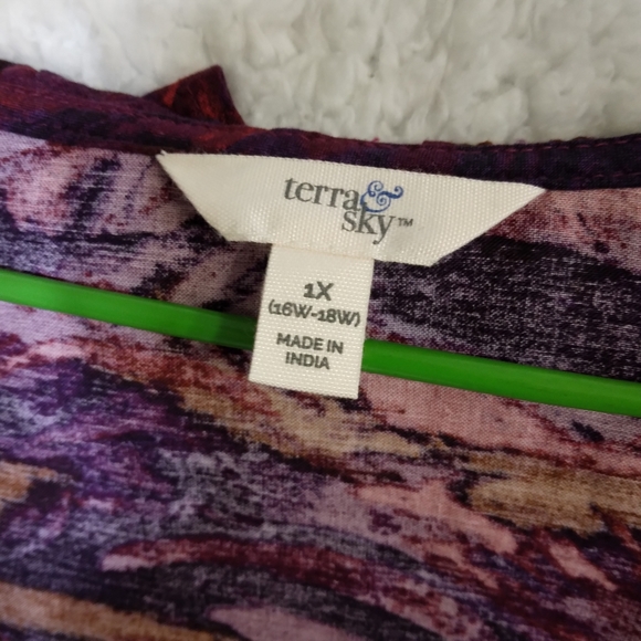 NWT- Terra & Sky Women's Long Sleeve Ruffle Top- size 1X (16-18) - Picture 7 of 10